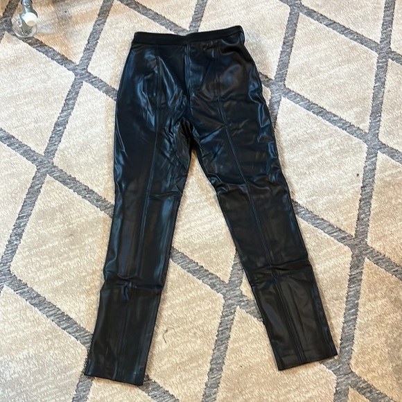 Guess faux leather moto skinny leggings - Picture 2 of 6